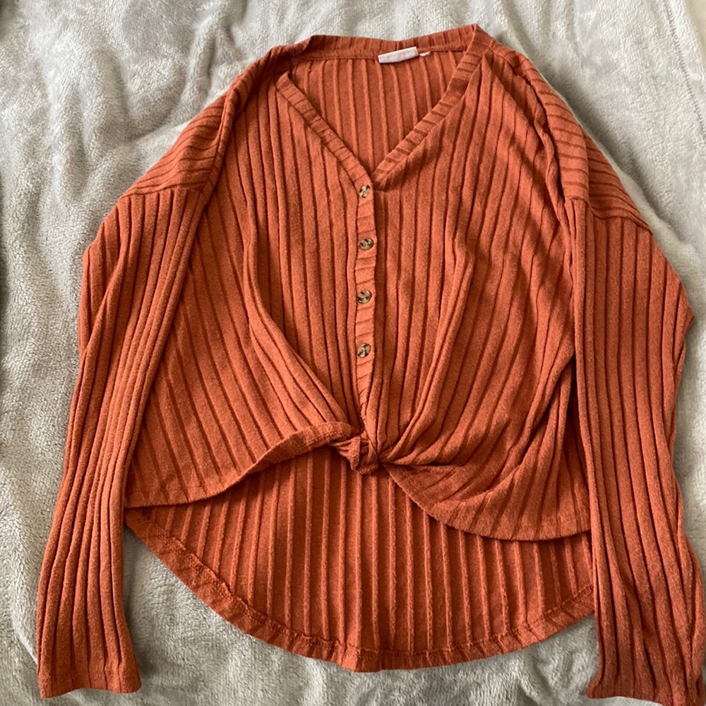 V neck  fall color young adult